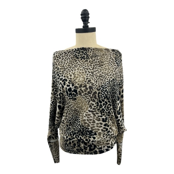 Elan Dolan sleeve fitted waist, Boat neck animal print top - Picture 2 of 11